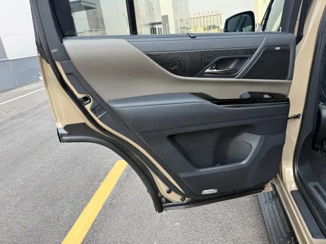 Lexus LX — Фото автомобиля 15