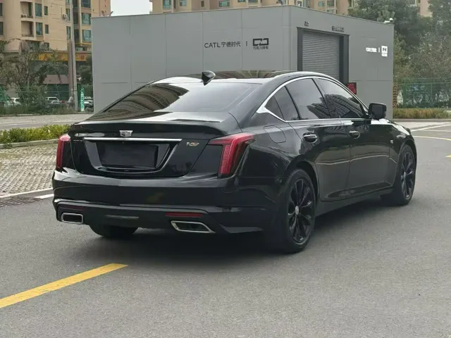Cadillac CT5 — Фото автомобиля 6