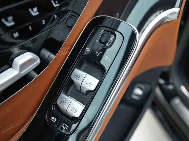 Mercedes-Benz Maybach S-Class — Фото автомобиля 9