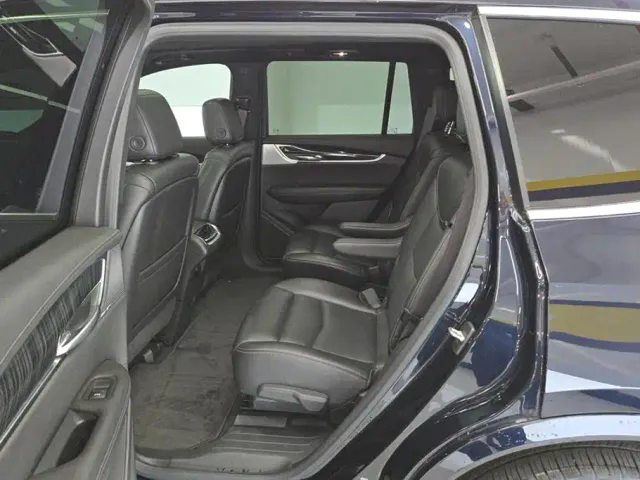 Cadillac XT6 — Фото автомобиля 11