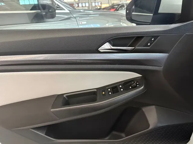 Volkswagen Bora 2023 1.5L Auto Free Ride Limited Edition — Фото автомобиля 16