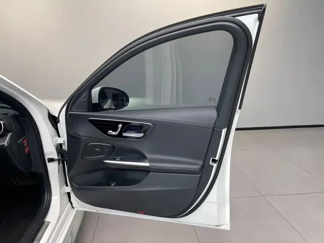Mercedes-Benz Mercedes-Benz C-Class 2022 C 200 L Sport Version — Фото автомобиля 10