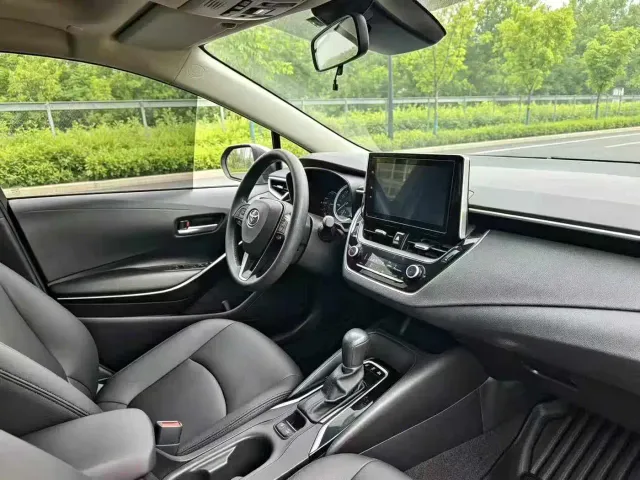 Toyota Corolla — Фото автомобиля 6