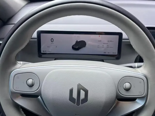 Leapmotor Leapmotor B10 2025 510 Joy Edition — Фото автомобиля 8