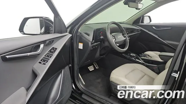 Kia Niro The All New Niro Signature — Фото автомобиля 10