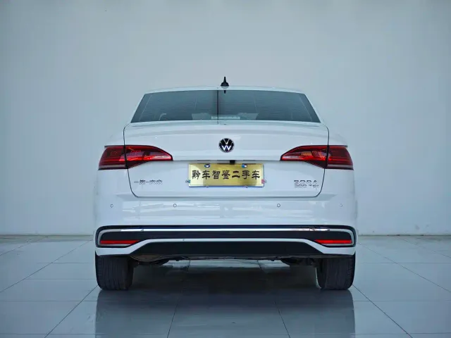 Volkswagen Bora — Фото автомобиля 5