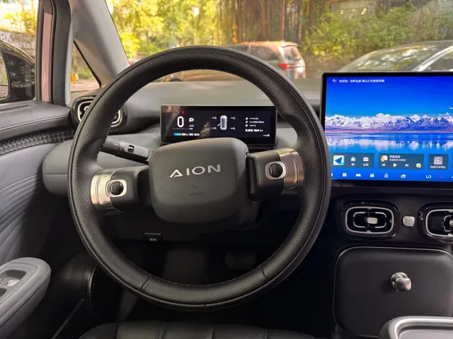 GAC AION UT super — Фото автомобиля 11
