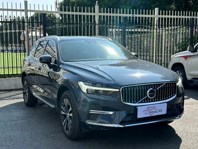 Volvo XC60 — Фото автомобиля 3