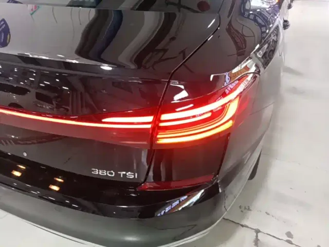 Volkswagen Passat — Фото автомобиля 18