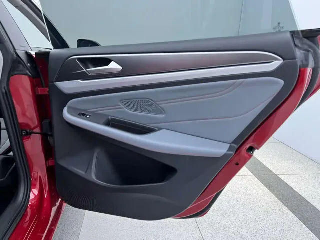 Volkswagen Lamando — Фото автомобиля 18