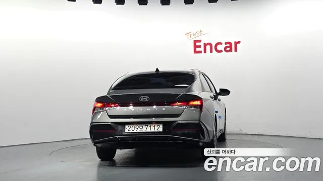 Hyundai Avante CN7 — Фото автомобиля 4