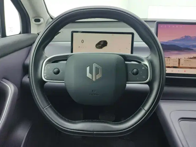 Leapmotor C10 — Фото автомобиля 15