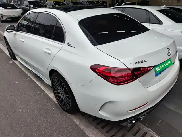 Mercedes-Benz C-Class — Фото автомобиля 4