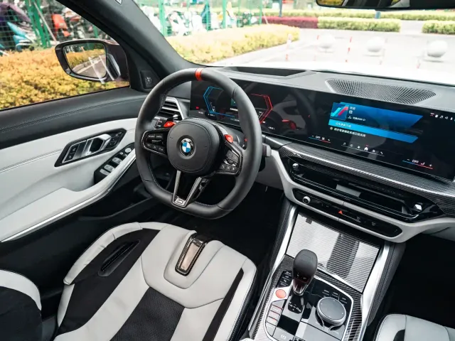 BMW M3 — Фото автомобиля 9