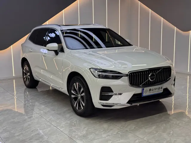 Volvo XC60 — Фото автомобиля 3