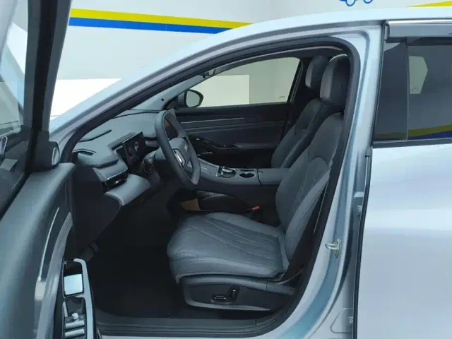 Geely Galaxy L6 — Фото автомобиля 9