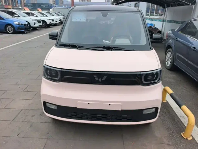 Wuling Hongguang Mini EV — Фото автомобиля 2