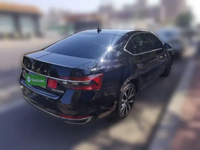 Škoda Superb 2024 TSI280 DSG Premium Edition — Фото автомобиля 4