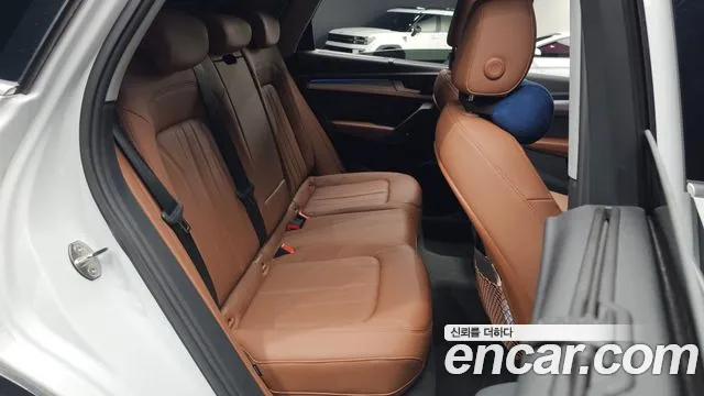 Audi Q5 40 TDI quattro Sportback — Фото автомобиля 11