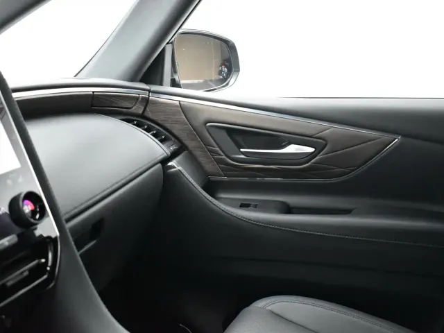 Toyota Alphard — Фото автомобиля 11
