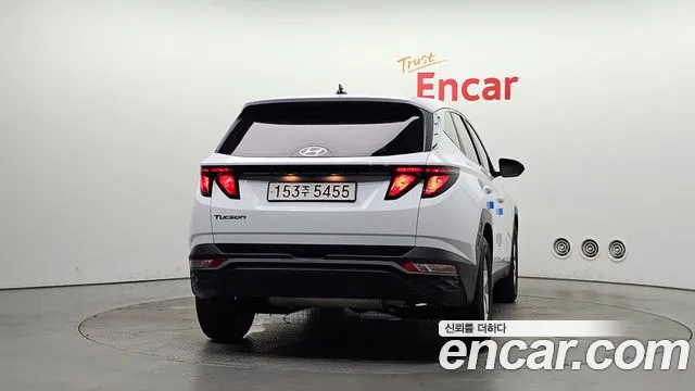 Hyundai Tucson Tucson (NX4) Бензин 1.6 турбо 2WD — Фото автомобиля 4