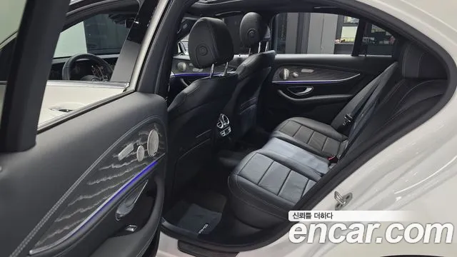 Mercedes-Benz E-Class W213 — Фото автомобиля 16