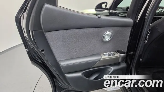 Genesis GV60 — Фото автомобиля 14