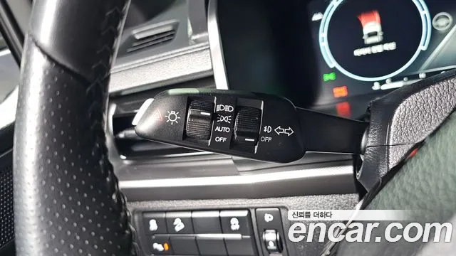 KG_Mobility_Ssangyong Rexton Новый Rexton Sport Khan Дизель 2.2 4WD — Фото автомобиля 13