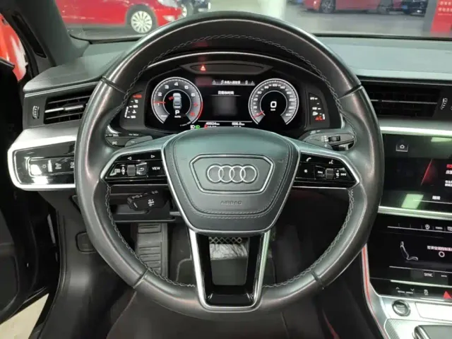 Audi A6L — Фото автомобиля 10