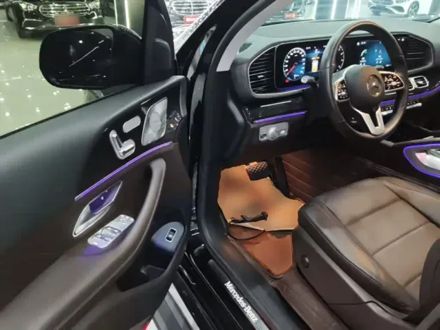 Mercedes-Benz GLE-Class — Фото автомобиля 15