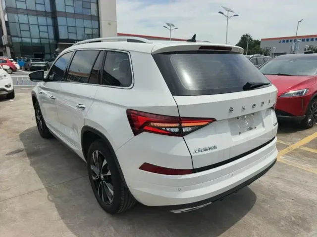 Skoda Kodiaq — Фото автомобиля 4