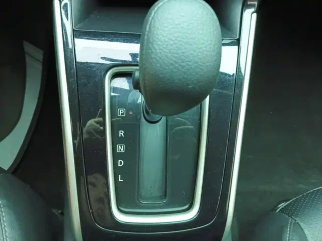 Nissan Sylphy — Фото автомобиля 16
