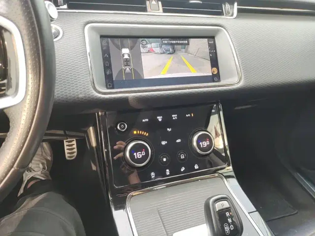 Land Rover Range Rover Evoque — Фото автомобиля 12