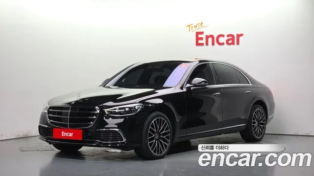 Фотография автомобиля — Mercedes-Benz S-Class