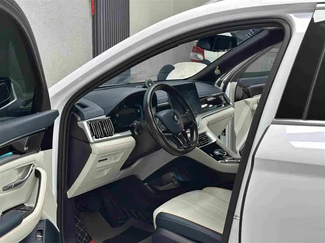 BYD Song PLUS — Фото автомобиля 10