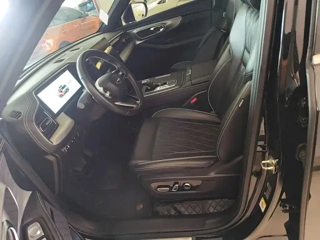 GAC Trumpchi GS8 — Фото автомобиля 14