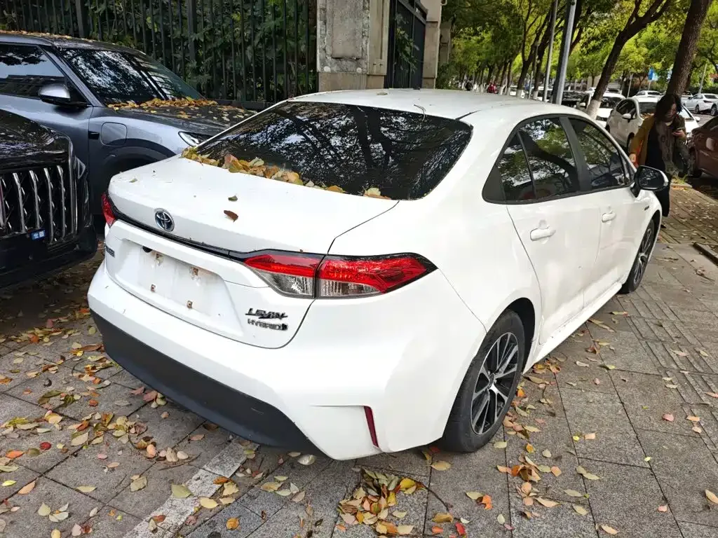 Toyota Levin 2023 Smart Hybrid 1.8L Leading Edition — Фото автомобиля 4