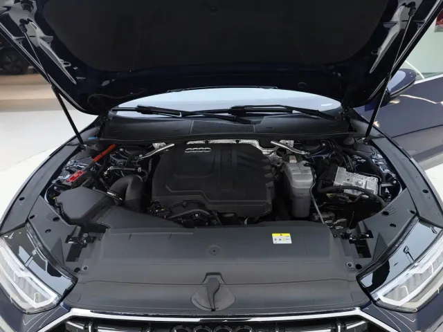 Audi A7L — Фото автомобиля 16
