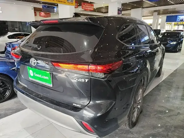 Toyota Highlander 2022 380T 4WD Premium 7-Seater — Фото автомобиля 6
