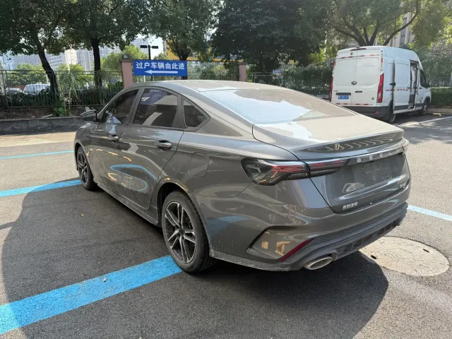 Geely Binrui — Фото автомобиля 12