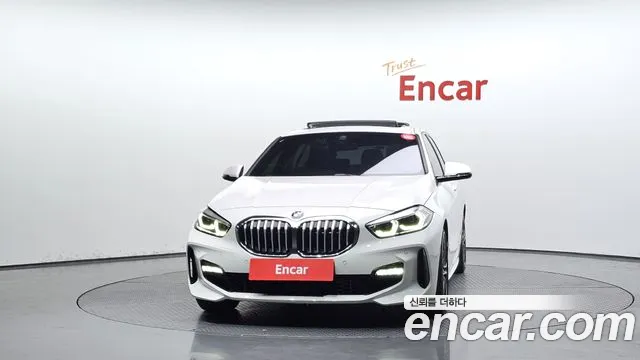 BMW 1 Series F40 — Фото автомобиля 3