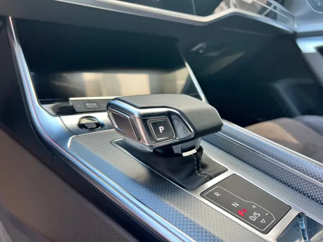 Audi A7L — Фото автомобиля 11