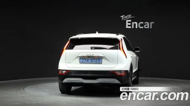 Kia Niro — Фото автомобиля 4