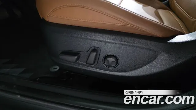 Kia Seltos New — Фото автомобиля 24