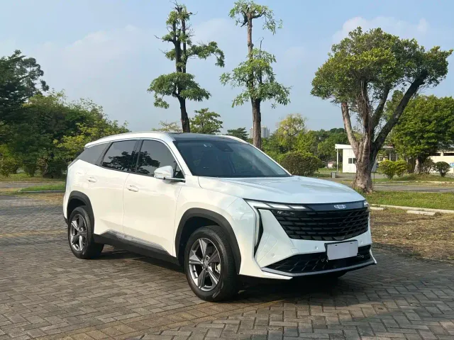 Geely Boyue L — Фото автомобиля 3
