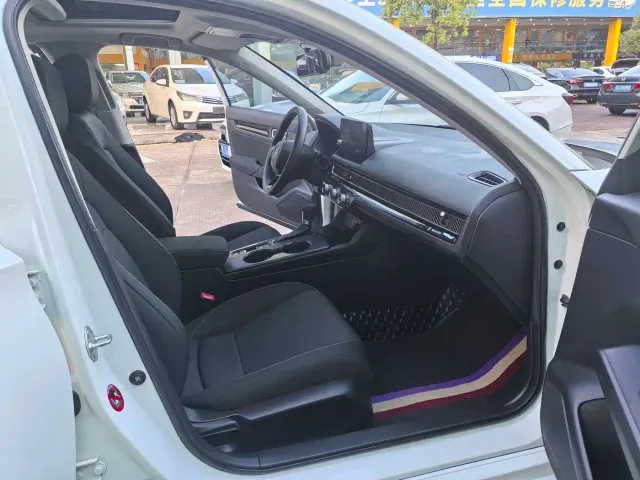 Honda Civic — Фото автомобиля 10
