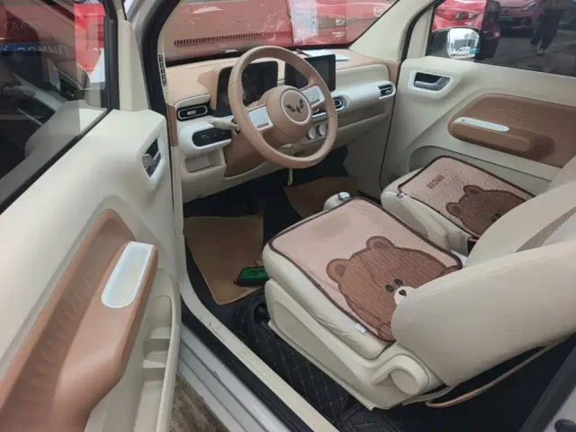 Wuling Hongguang Mini EV — Фото автомобиля 15