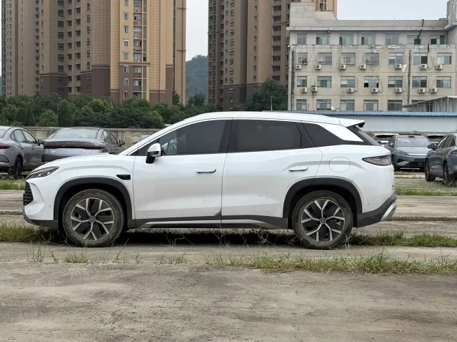 BYD Song L DM-i — Фото автомобиля 7
