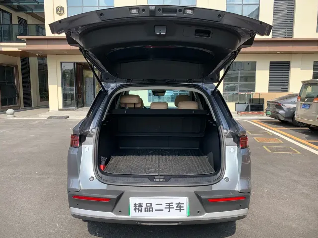 BYD Song Pro — Фото автомобиля 7