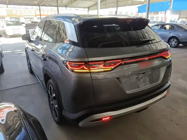 BYD Song L DM-i — Фото автомобиля 23